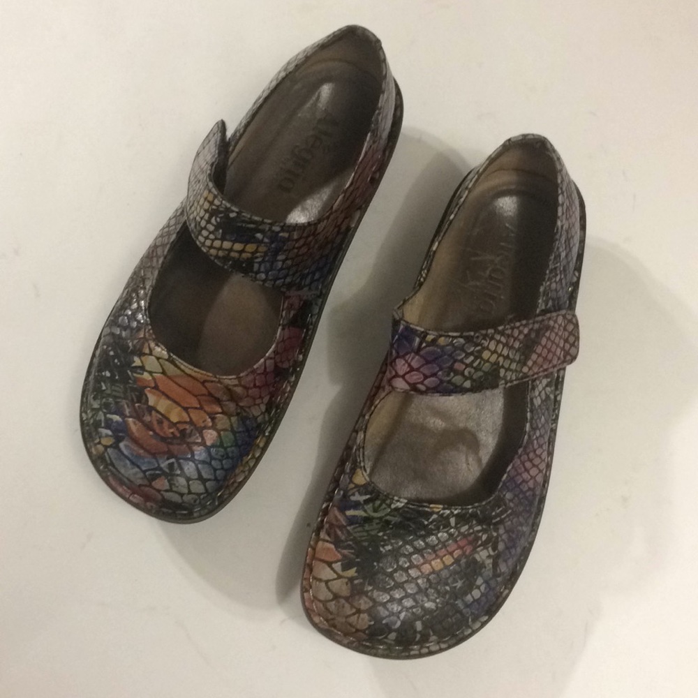 Algeria Shoes Size 39 U. S. Size 9 Preowned